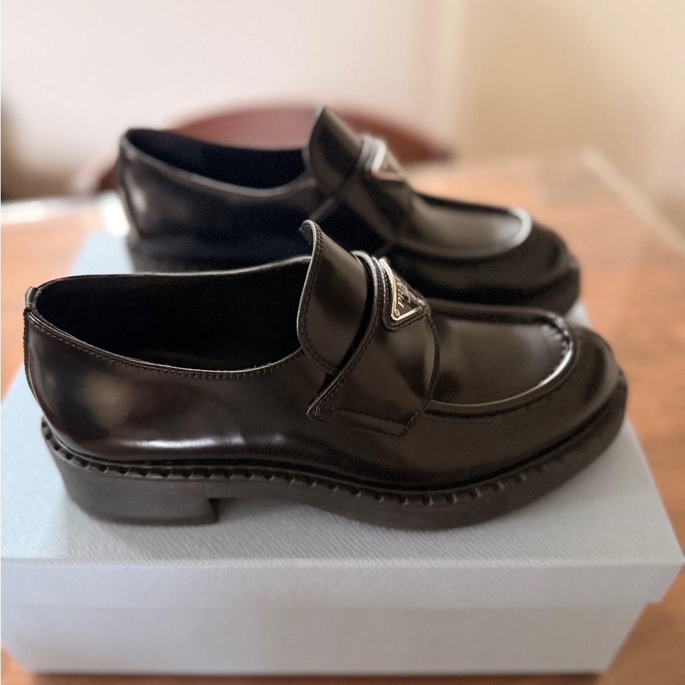 Prada Black Patent Leather Logo Penny Loafers - Picture 4 of 5
